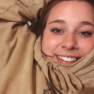 Meet your Posher, Michaela